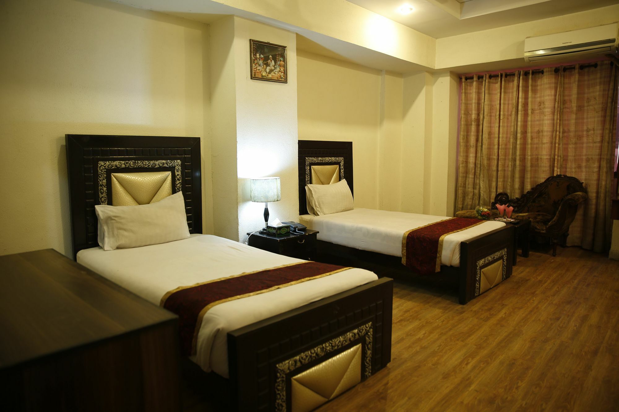 Premier Inn Davis Road Lahore Luaran gambar